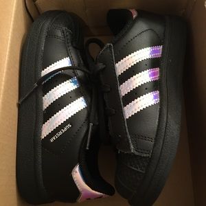Girl’s Adidas Shell Top Sneakers